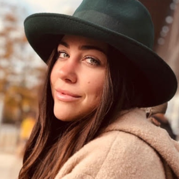 Meet your Posher, Alexa - Picture 1 of 1